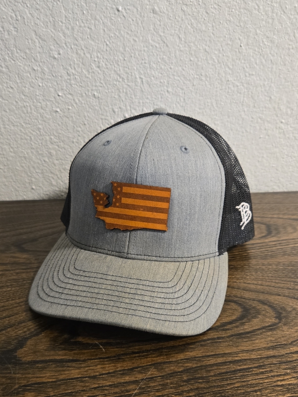 Branded Bills Washington Patriot Curved Trucker Snapback Hat - Gray/Black